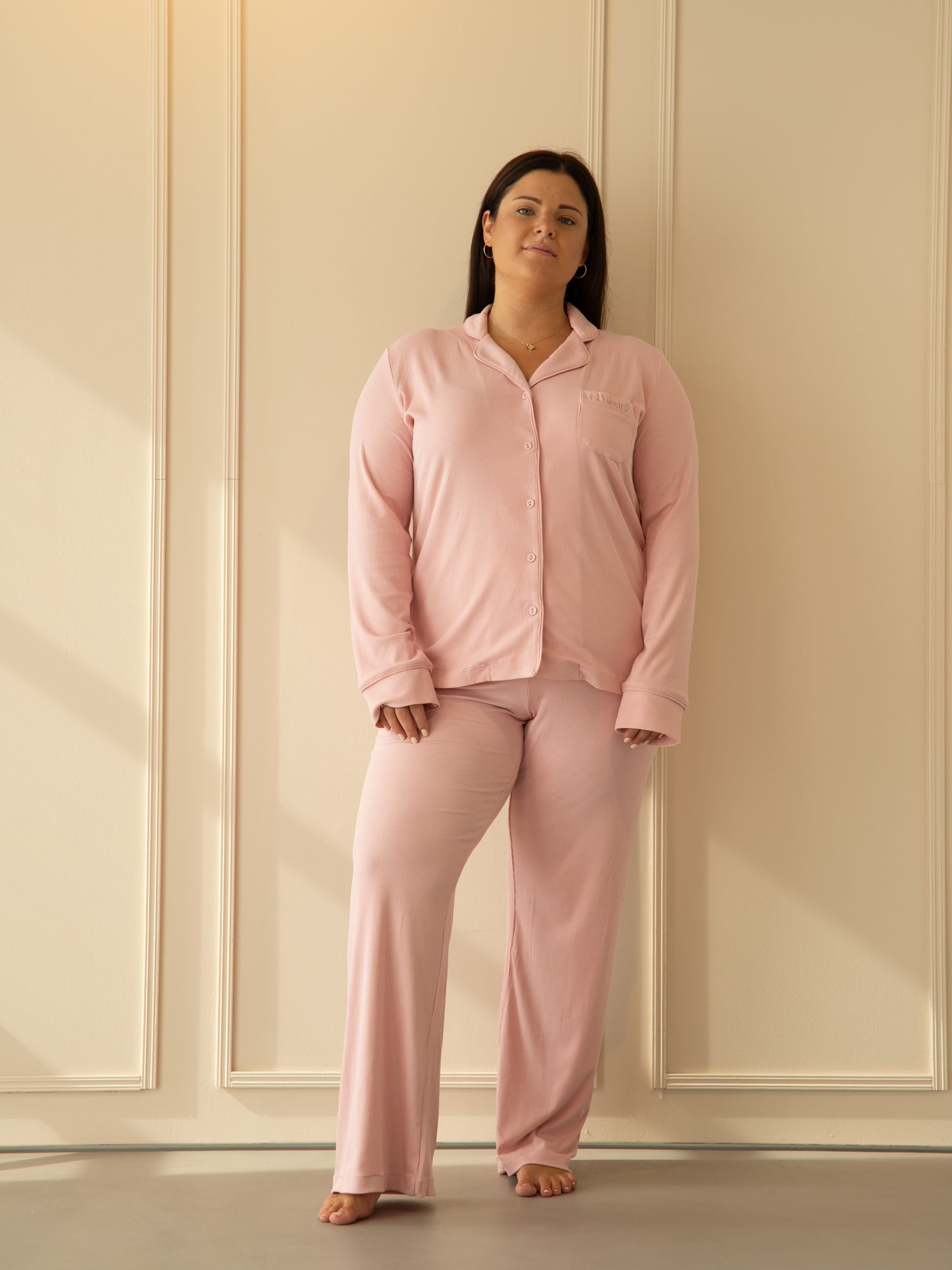 Babyrosa weiches und dehnbares Pyjama-Set aus Modal und Elastan in Größe L – online erhältlich in der Schweiz