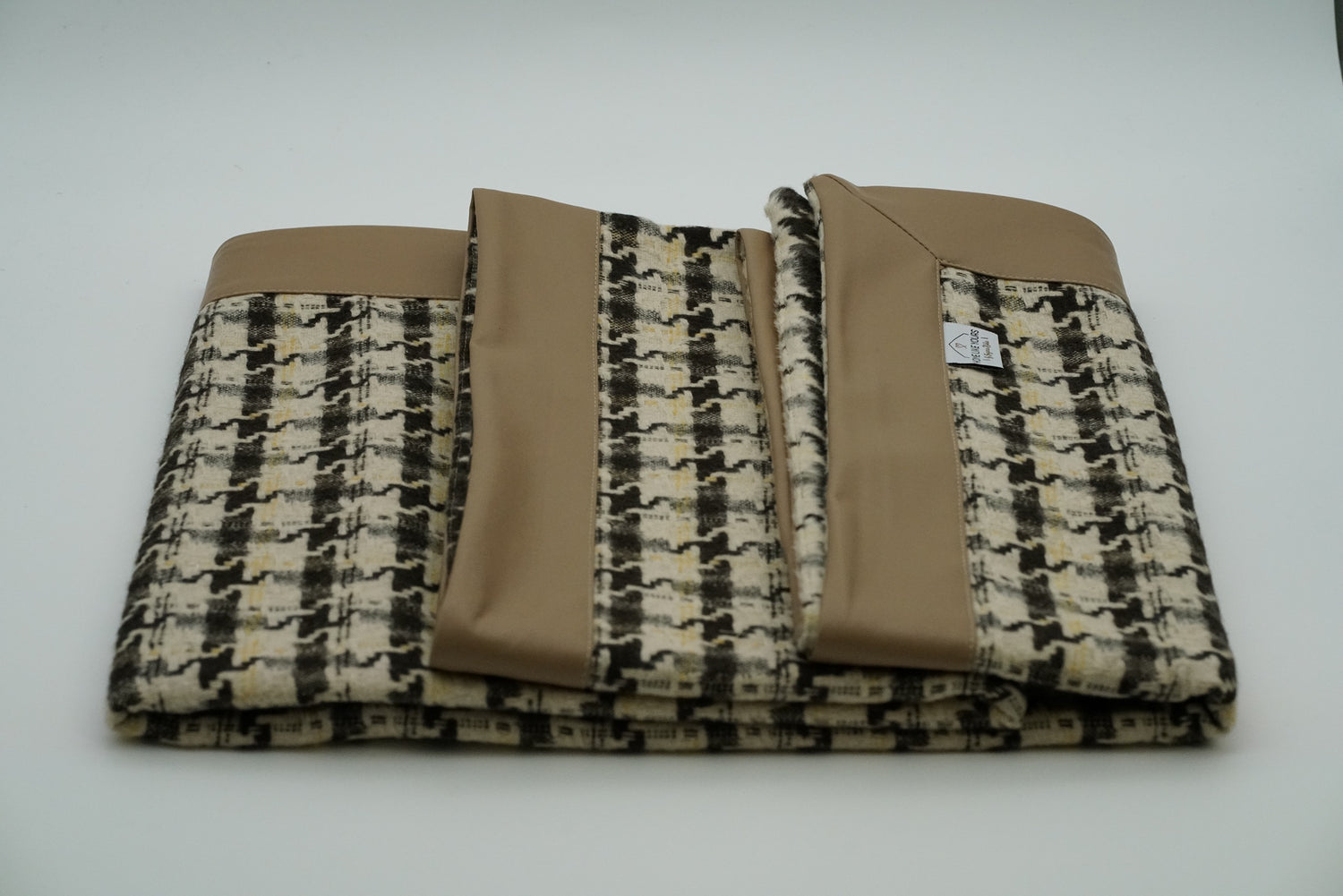 Lorapen Blanket Brown